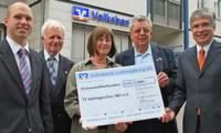 Bild: 3.500 Euro zum Jubiläum des TV Vaihingen