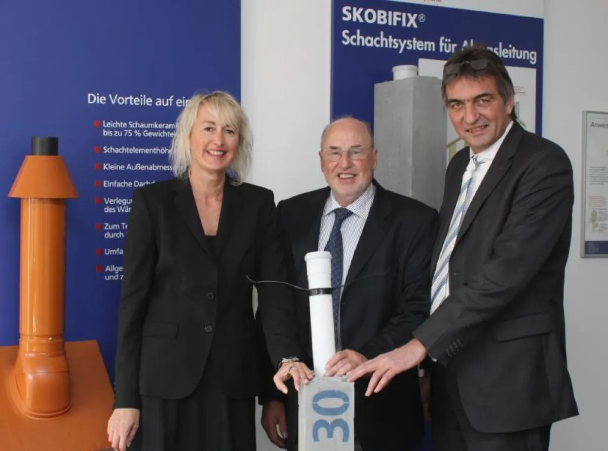 Die Skoberne-Geschäftsleitung (v.l.n.r.): Heike Skoberne, Gründer Willi Skoberne und Jens Schuchmann