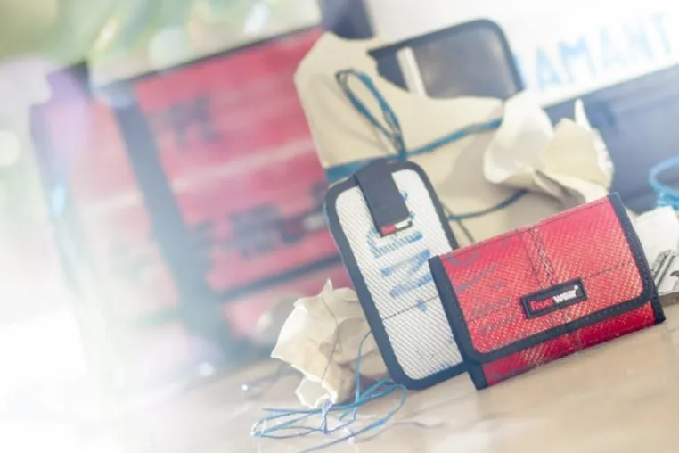 Das hat nicht jeder – Geschenke aus gebrauchtem Feuerwehrschlauch Bild: Das hat nicht jeder – Geschenke aus gebrauchtem Feuerwehrschlauch