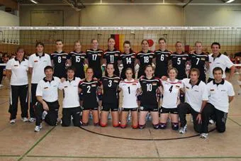 Bild: Volleyball-Nationalmannschaft der Damen vom 1. bis 6. 7. im Trainingslager in Schönberg im Bayerischen Wald
