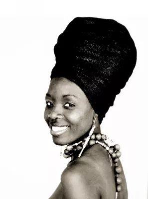 Bild: Musik und Kunst aus Simbabwe - AFRO - JAZZ - FUSION UND STEINSKULPTUREN