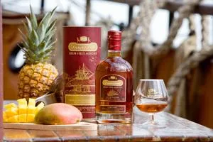 Bild: Kurz gehalten schmeckt besser: Rum aus Guadeloupe