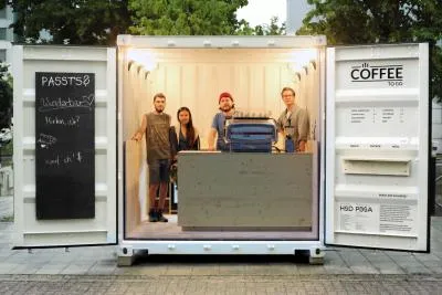 Coffee to go für Studenten - ELA Container unterstützt Hochschulprojekt Bild: Coffee to go für Studenten - ELA Container unterstützt Hochschulprojekt