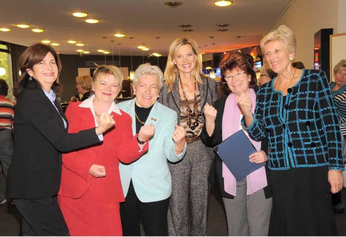 Nina Ruge moderierte das 1. Nationale Women Leaders Round Table