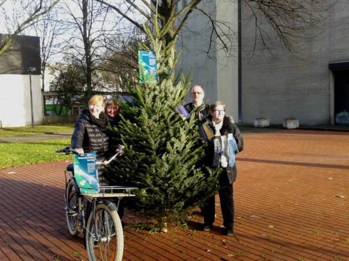 1000 Euro Spende Ökonetzwerk ans Gasthaus