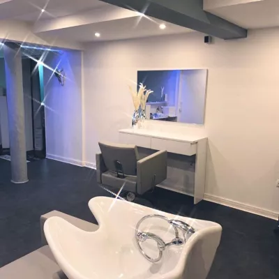 Bild: La Biosthétique Friseursalon in Bietigheim öffnet am 11. Januar 2020 seine Türen.