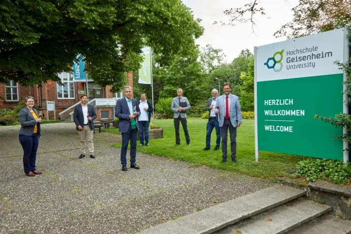 Bild: Hochschule Geisenheim und zfh schließen Kooperationsvertrag