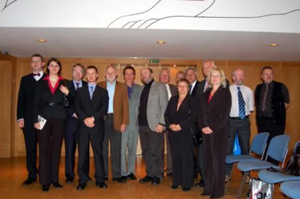 Bild: "Gustav Leutelt - Dichter des Isergebirges" und "Die vergessenen Tschechen in München"