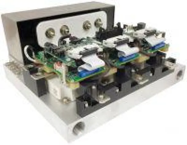 Bild: Mersen präsentiert SiC und IGBT Powerstack Referenzdesigns mit höchster Energiedichte