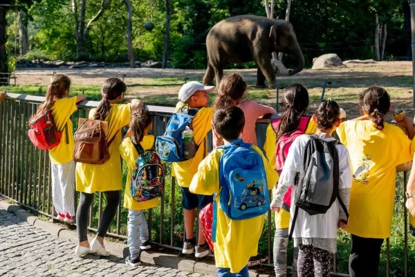 Bild: 10. Rotary-Kindertag im Zoo Berlin für benachteiligte Kinder 