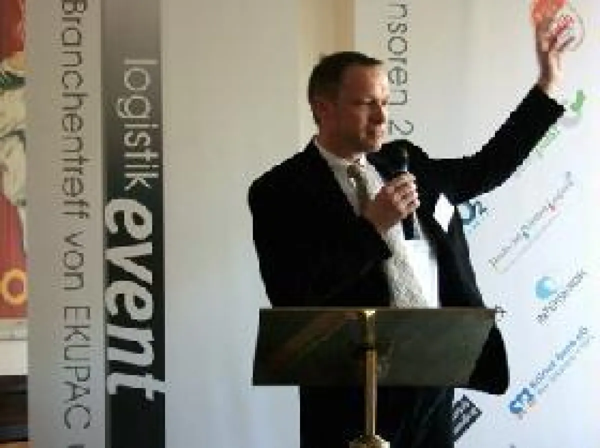 Anthony Krone, Geschäftsführer Gastronomie, präsentierte Fakten und Anekdoten rund um das Früh am Dom