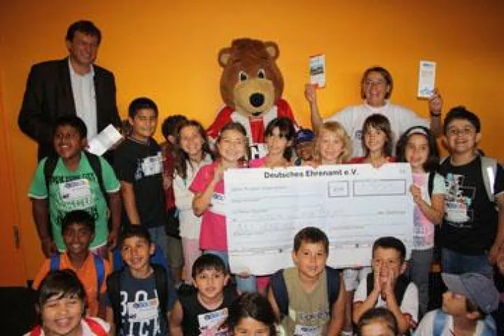 Bild: Kick für Afrika