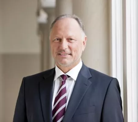 Bild: GIP übernimmt PersonalOffice von systema Deutschland GmbH