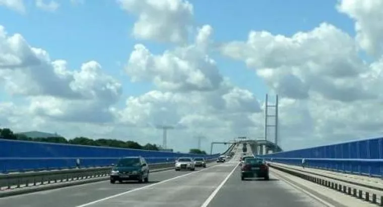 Bild: Schnelle Warnung vor Geisterfahrern durch Onboard-Unit ASG®