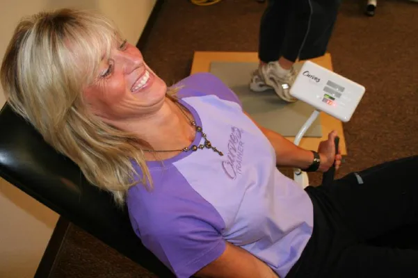 Bild: Effektive Hilfe für übergewichtige Frauen - Curves expandiert in Deutschland