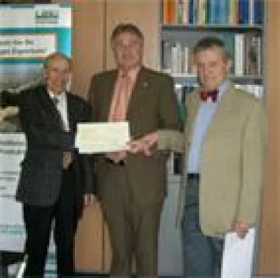 Bild: Pragmatisch gegen Fachkräftemangel - Emeritierte Professoren und Wibu-Systems fördern Informatikstudenten