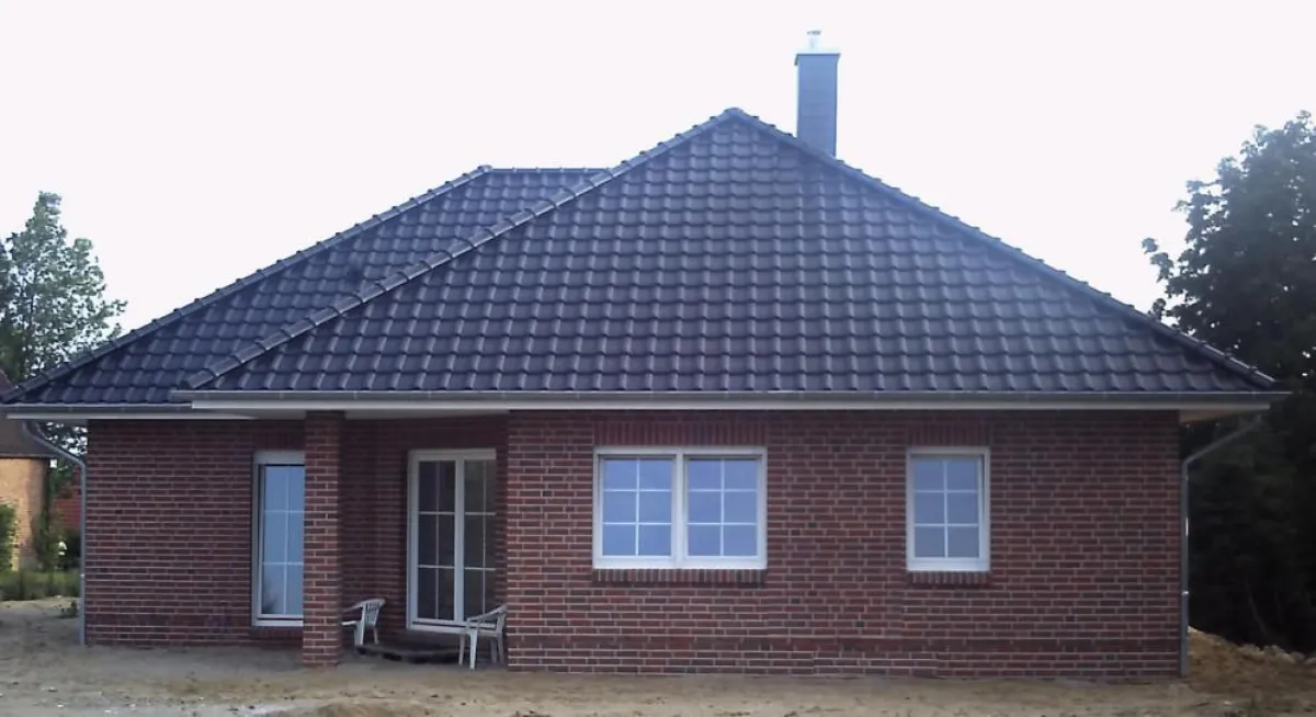 Ein Winkelbungalow „Ahlbeck“ kann am kommenden Wochenende in Basthorst besichtigt werden. Foto: Roth