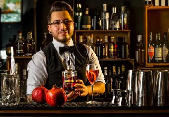 Bild: PUSSANGA KIR ROYAL – DIE Cocktail-Inspiration für Silvester