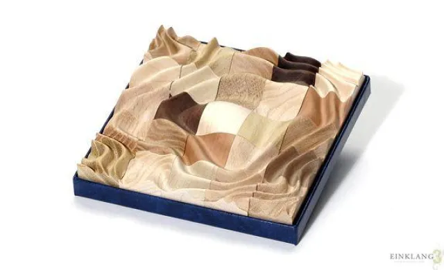 Bild: Spiellust statt Jobfrust: Spieleklassiker aus Echtholz lassen zur Ruhe kommen und neue Kreativität finden