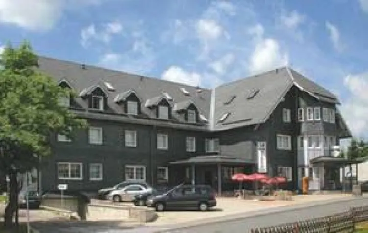 Bild: "Frühstück für ein ganzes Dorf" in Masserberg in der Musikantenscheune im Kurhotel Auerhahn