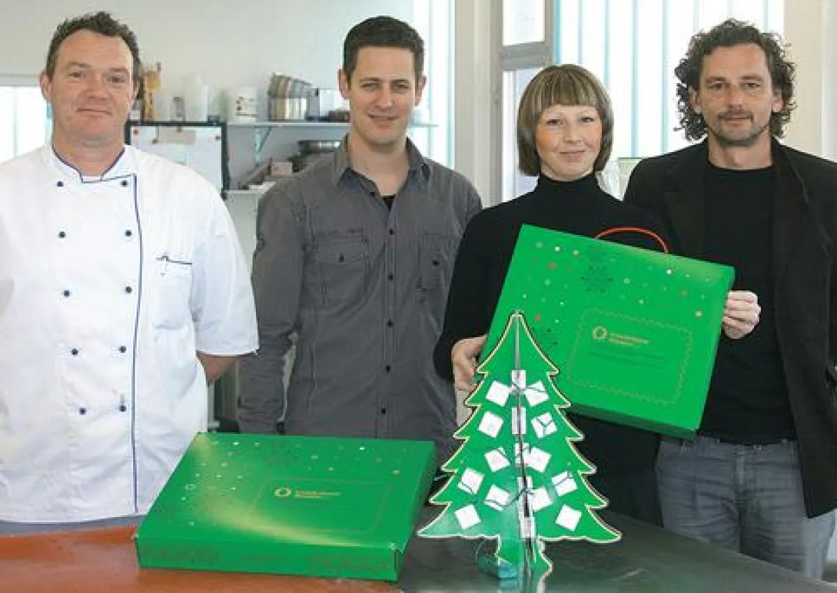 O Tannenbaum zum Selber-Bauen. Idee, Konzeption, Produktion © offset.at