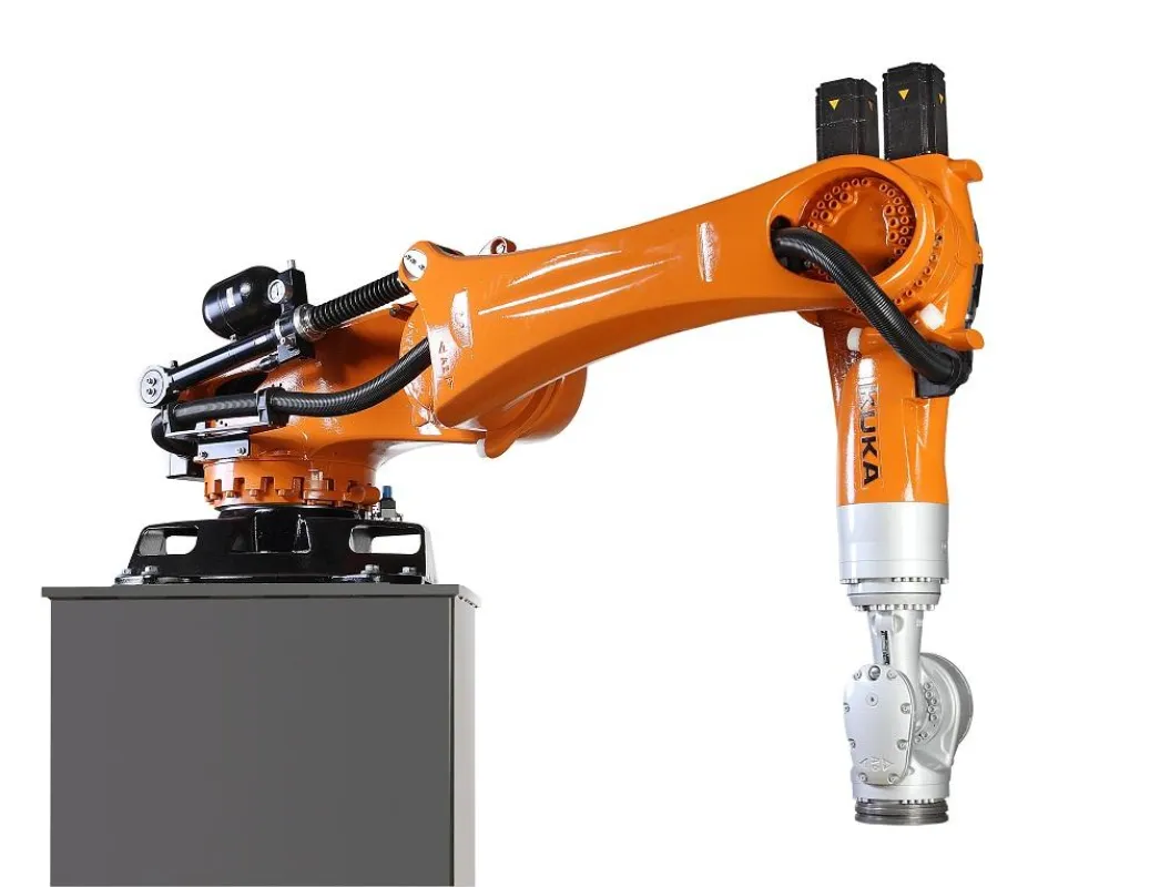 Die KUKA Roboter GmbH präsentiert auf der GIFA die Weltpremiere der Foundry-Varianten der QUANTEC Roboterserie.