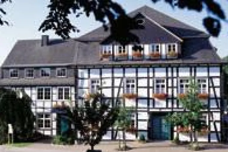 Urlaub im Sauerland: Herzliche Gastlichkeit und erlebnisreiche Arrangements im Romantik Landhotel Knippschild Bild: Urlaub im Sauerland: Herzliche Gastlichkeit und erlebnisreiche Arrangements im Romantik Landhotel Knippschild