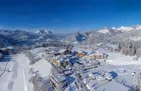 Bild: Bewegen, Erleben, Teilen -  Ein Winter für die besten Facebook-Posts
