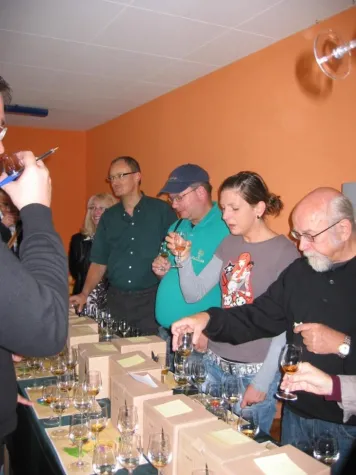 Bild: The Genlivet 18 Years siegt beim SWBOE „Best of six“ Whiskytasting