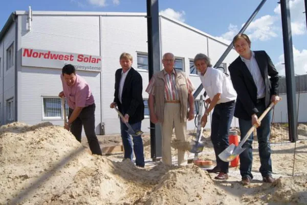 Bild: „Staat setzt weiterhin auf die Sonne“ - Nordwest Solar erweitert Standort
