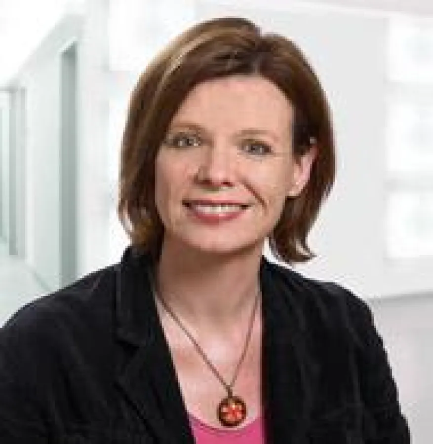 Chefärztin Dr. med. Christine Menges referiert zum Thema