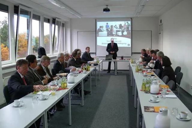 Bild: Neue Seminarreihe für Existenzgründer an der EUFH in Neuss: Kick-Off für Unternehmerschule