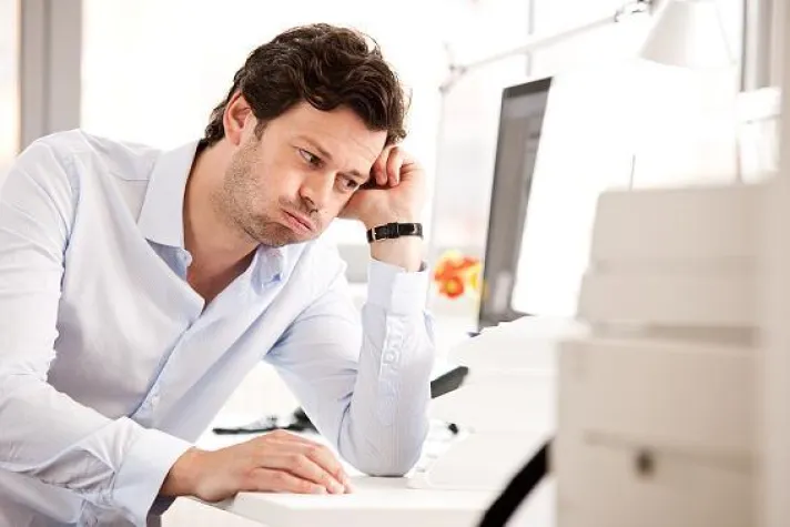 Bild: Fit im Büro mit Vitaminen und natürlichen Energizern