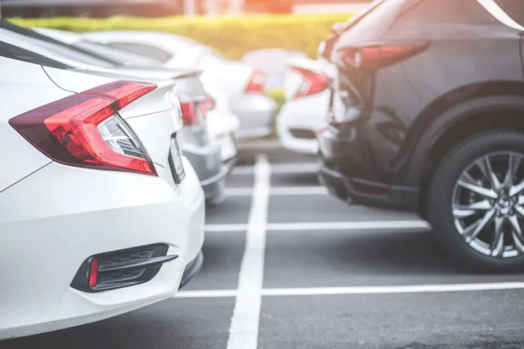 Bild: PARKINGscout24 Erfahrungen: Die Vorteile der App für Fahrer und Parkplatzbesitzer