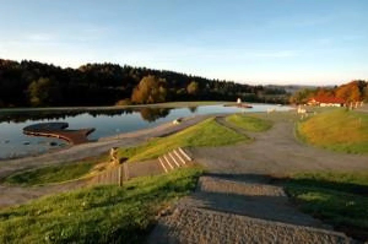 Kursee im Feng-Shui-Kurpark in Lalling, Bayerischer Wald
