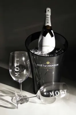 Bild: Online-Shopping zu Weihnachten boomt - 47 % kaufen ihre Geschenke im Netz