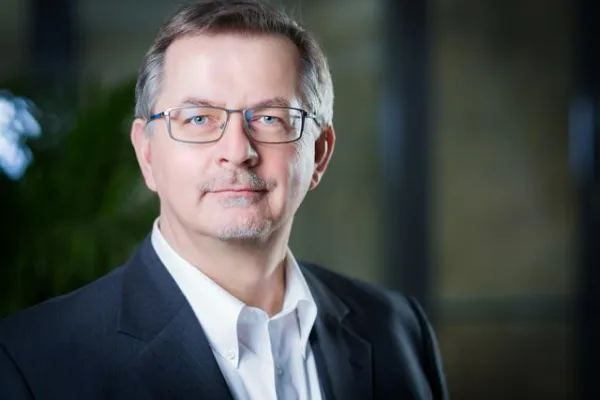 Eberhard Meyer verstärkt A’PARI Bild: Eberhard Meyer verstärkt A’PARI