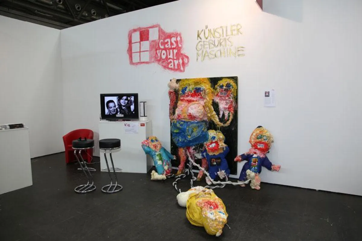 CastYourArt Stand