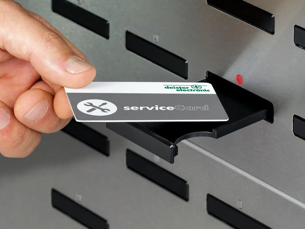 ISO 8 panel flexx / proxSafe - deister electronic