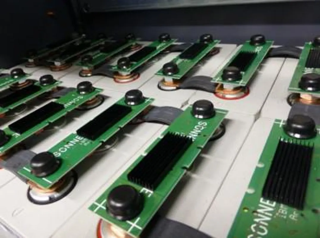 Infrarotgesteuertes Batteriemanagementsystem Copyright©Sonnenbatterie