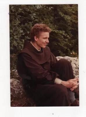 Bild: Missionieren nicht durch Worte, sondern durch Leuchtturmfunktion, in der Dunkelheit dieser Welt