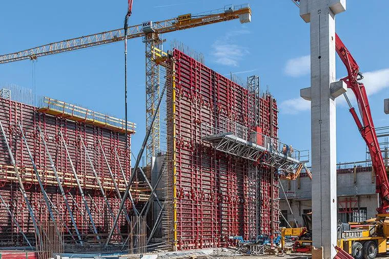 Bild: Innovatives Schalungskonzept: Wände schalen in Höchstgeschwindigkeit