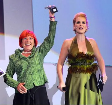 Bild: German Hairdressing Award - Delightfully Arts gewinnt in der Kategorie Damen Süd