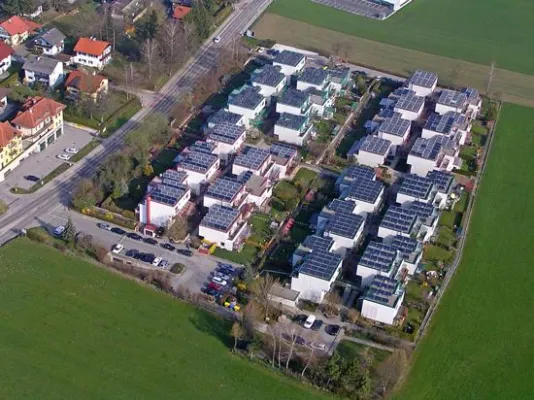 Bild: Wirtschaftsminister Bartenstein und Finanzprokuratur, eine Allianz gegen erneuerbare Energien in Österreich