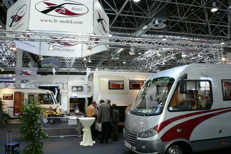 FROLI mit Reisemobilen und Zubehör zum Caravan Salon 2008 Bild: FROLI mit Reisemobilen und Zubehör zum Caravan Salon 2008