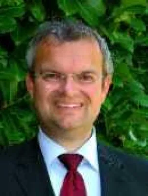 Bild: Vertragsrecht: Neues Versicherungsvertragsrecht soll mehr Verbraucherschutz für Versicherte bringen