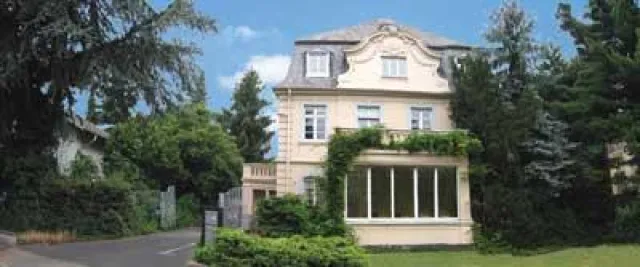 Hereinspaziert: Tag der offenen Tür an der Europäischen Fachhochschule Bild: Hereinspaziert: Tag der offenen Tür an der Europäischen Fachhochschule