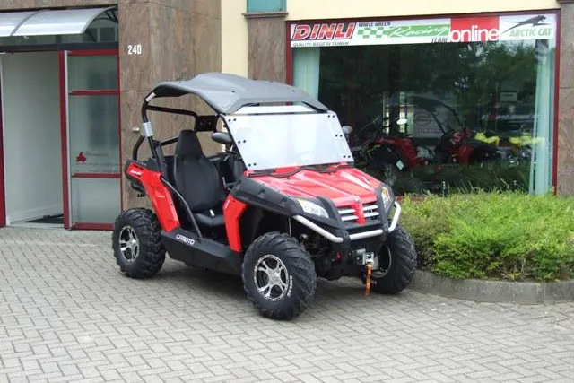 Fahrspaß pur: neues Side by Side von CF Moto zu mieten Bild: Fahrspaß pur: neues Side by Side von CF Moto zu mieten