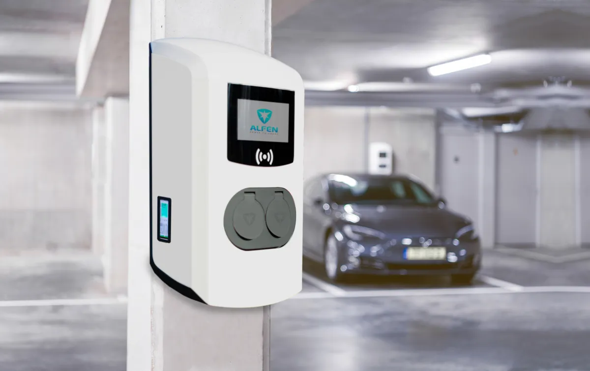 Hymes Energie hat eichrechtskonforme Wallboxen von Alfen vorrätig. (© Alfen)