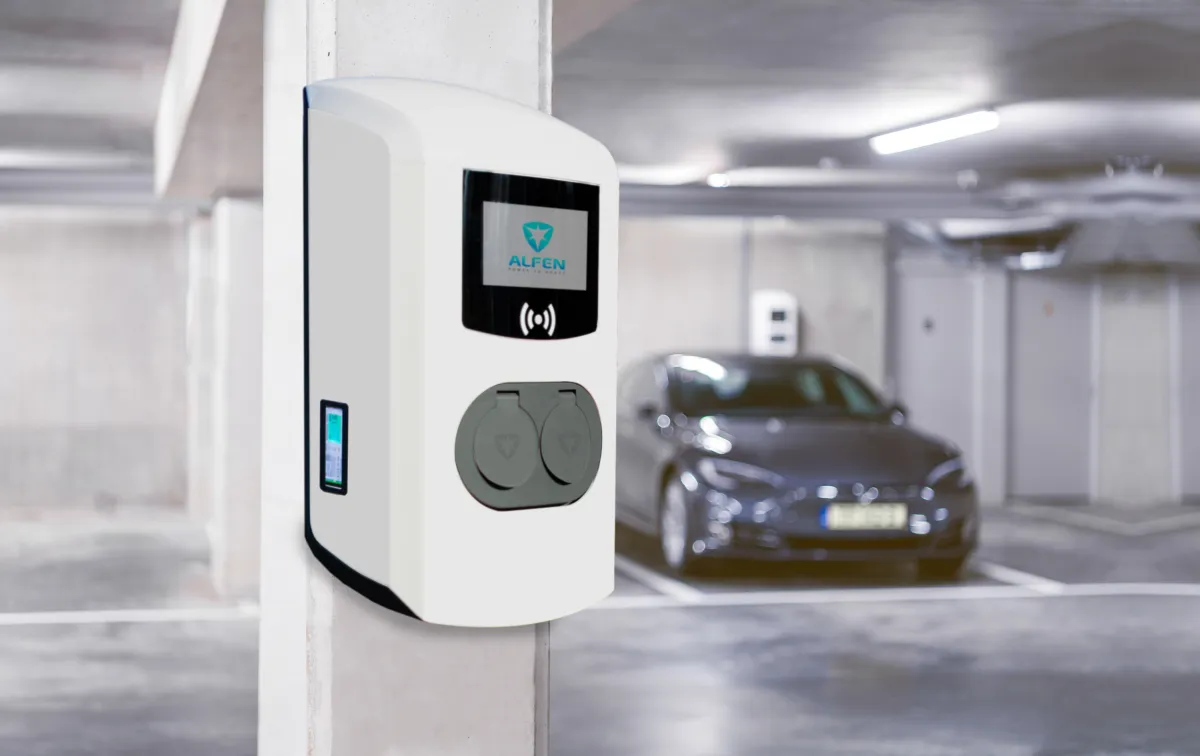 Hymes Energie hat eichrechtskonforme Wallboxen von Alfen vorrätig. (© Alfen)